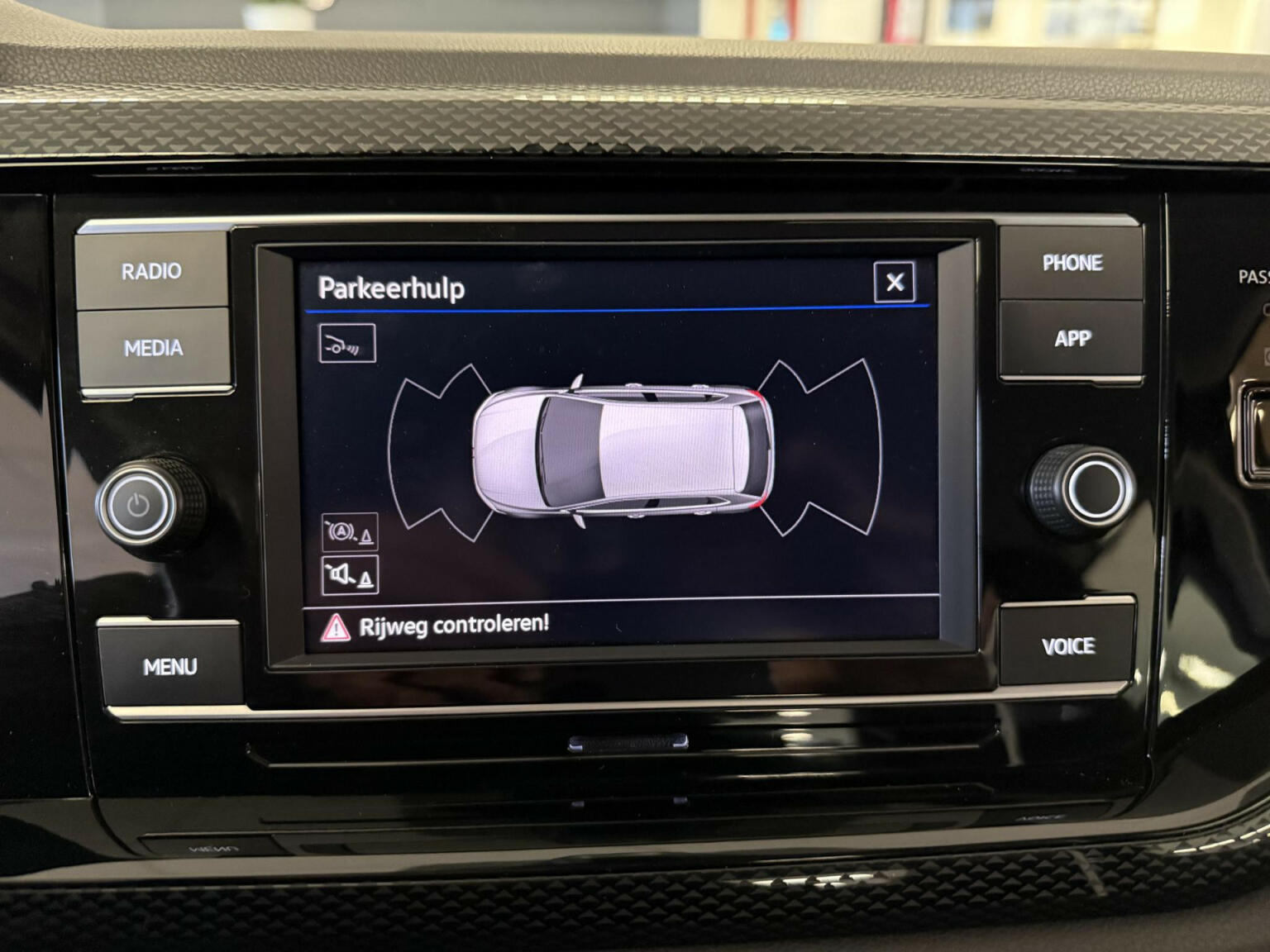 Volkswagen-Polo-28